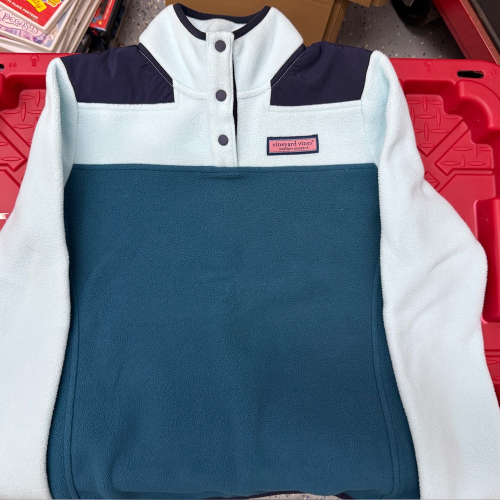 Vineyard Vines Color Block Fleece in Blue and White